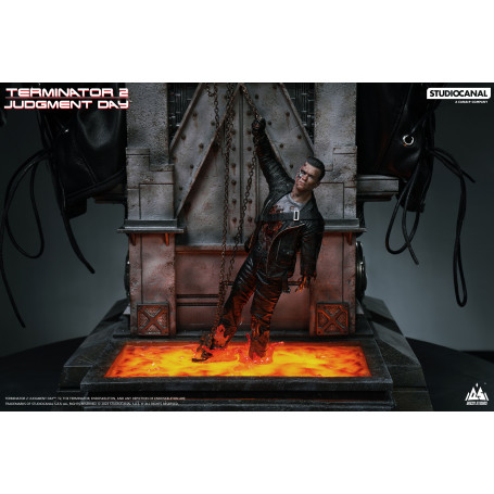 Infinity Studio - Terminator: Dark Fate - T-800 Life Size Bust