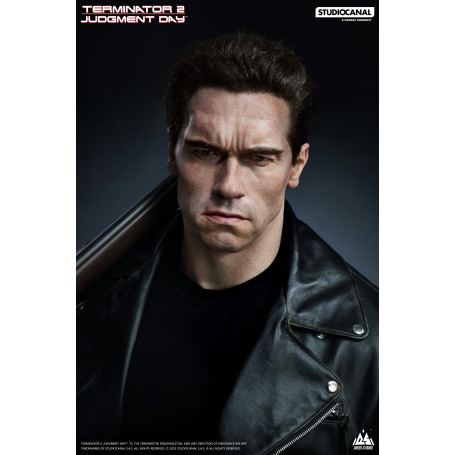 Infinity Studio - Terminator: Dark Fate - T-800 Life Size Bust
