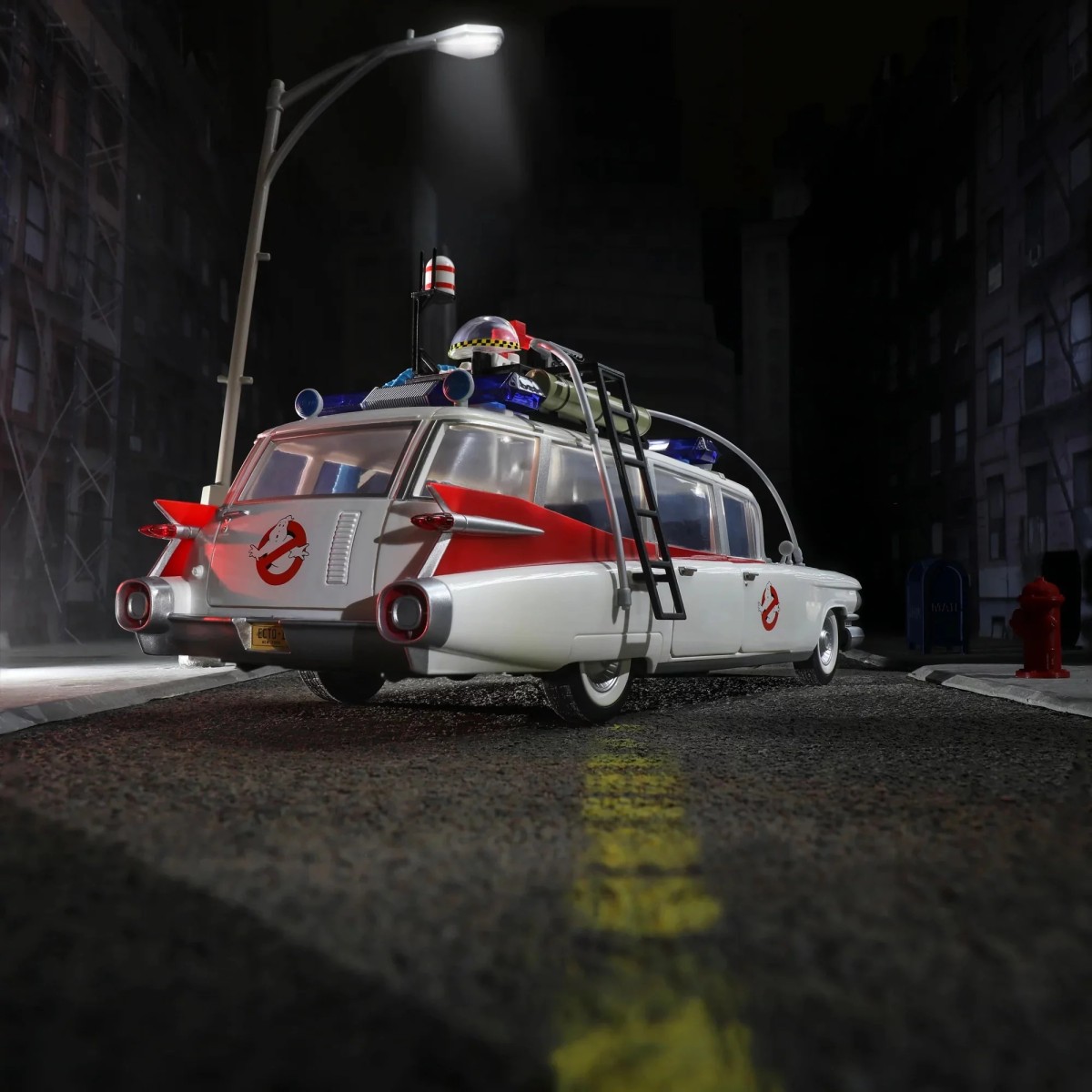 Hasbro - Ghostbusters 1984 - Plasma Series 40th Anniversary ECTO-1 1/15