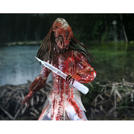 Neca Predator - Ultimate Feral Bear Blood Predator - Prey