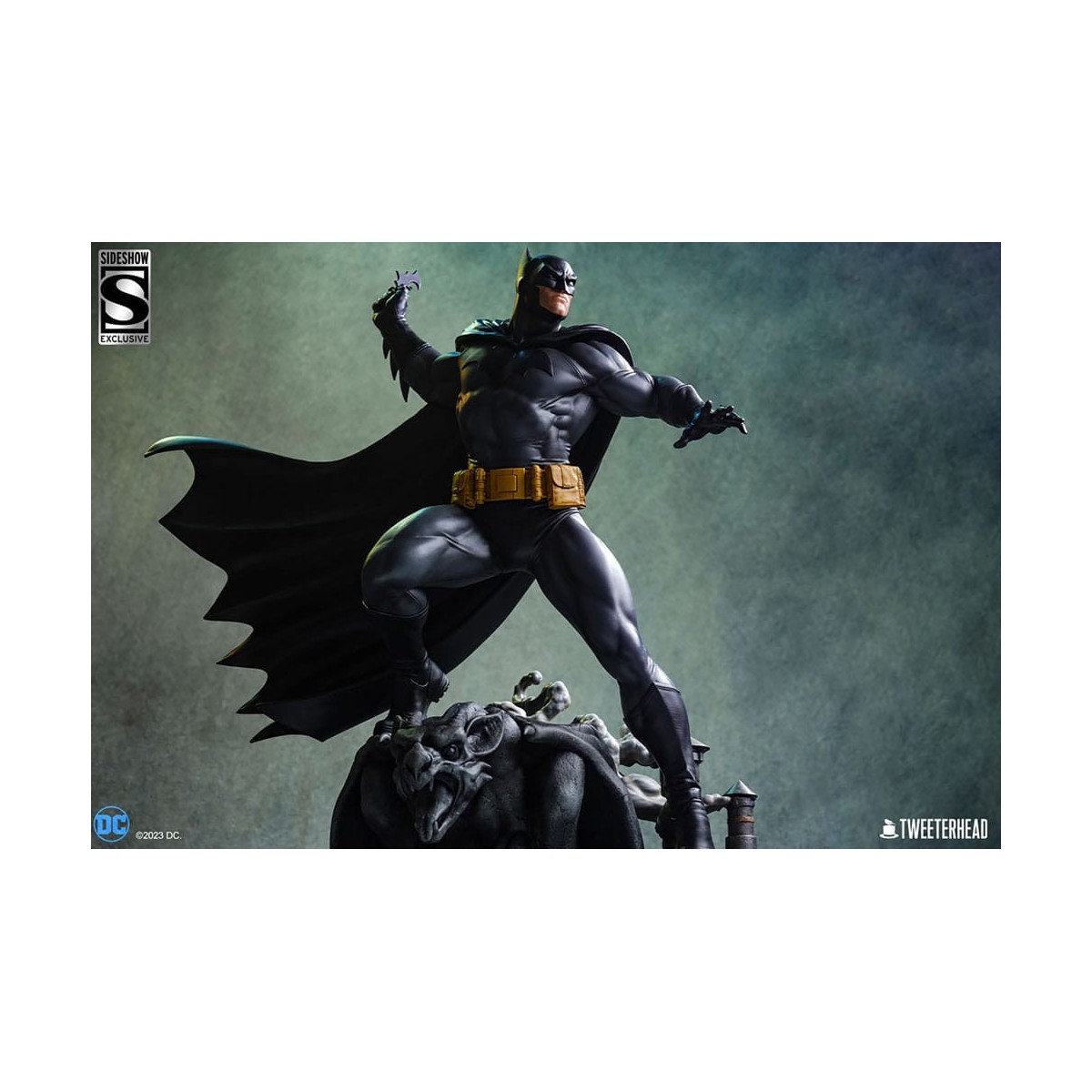 Tweeterhead Sideshow - DC Comics: Batman (Black and Gray Edition) 1/4 Statuette