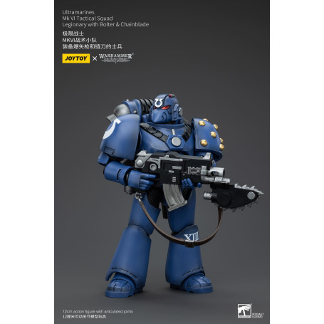 JoyToy - Ultramarines - Legion MKVI Tactical Squad Legionary mit Bolter & Chainblade 1/18 - The Horus Heresy