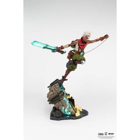 Pure Arts - League of Legends Ekko 1/4 Scale Statue