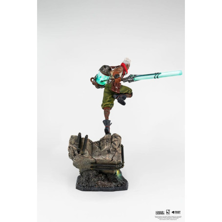 Pure Arts - League of Legends Ekko 1/4 Scale Statue