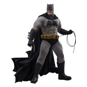 Hot Toys - BATMAN - Batman: The Dark Knight Returns Comic Masterpiece 1/6