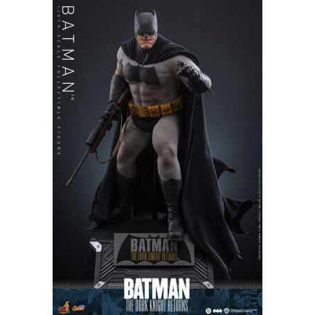 Hot Toys - BATMAN - Batman: The Dark Knight Returns Comic Masterpiece 1/6