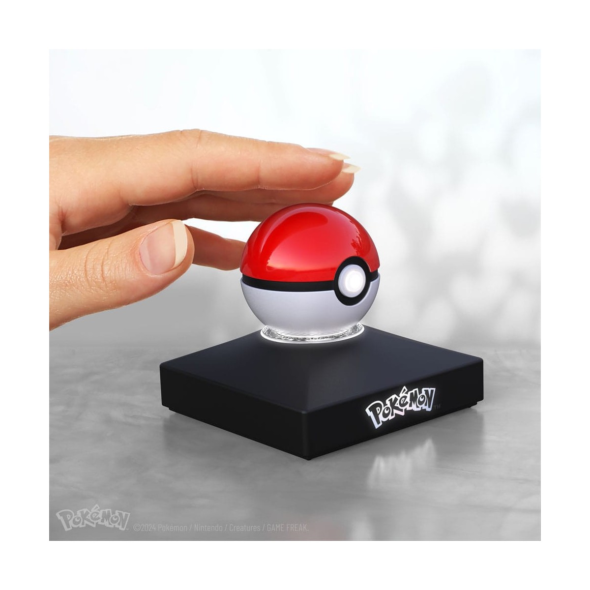 Wand Company - Pokémon Replica Diecast - Mini Pokeball