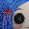 Kidrobot Coraline - Coraline with Button Eyes - Lebensgroße Puppe 1/1