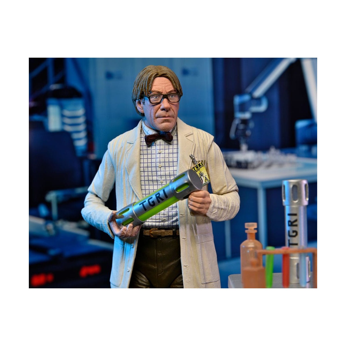 Neca - Lab Coat Professor Perry and Hazmat Suit Professor Perry