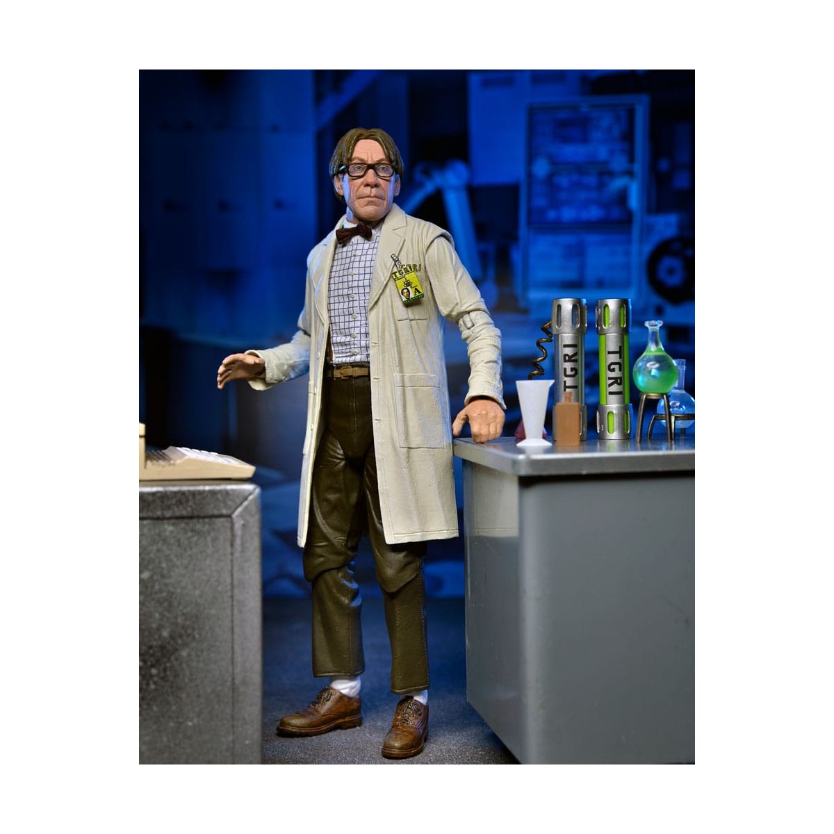 Neca - Lab Coat Professor Perry and Hazmat Suit Professor Perry