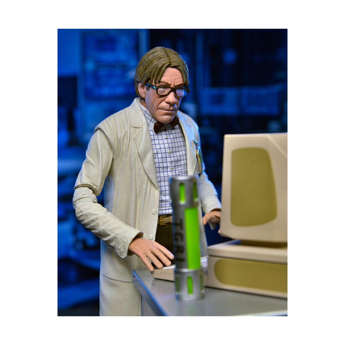 Neca - Lab Coat Professor Perry and Hazmat Suit Professor Perry