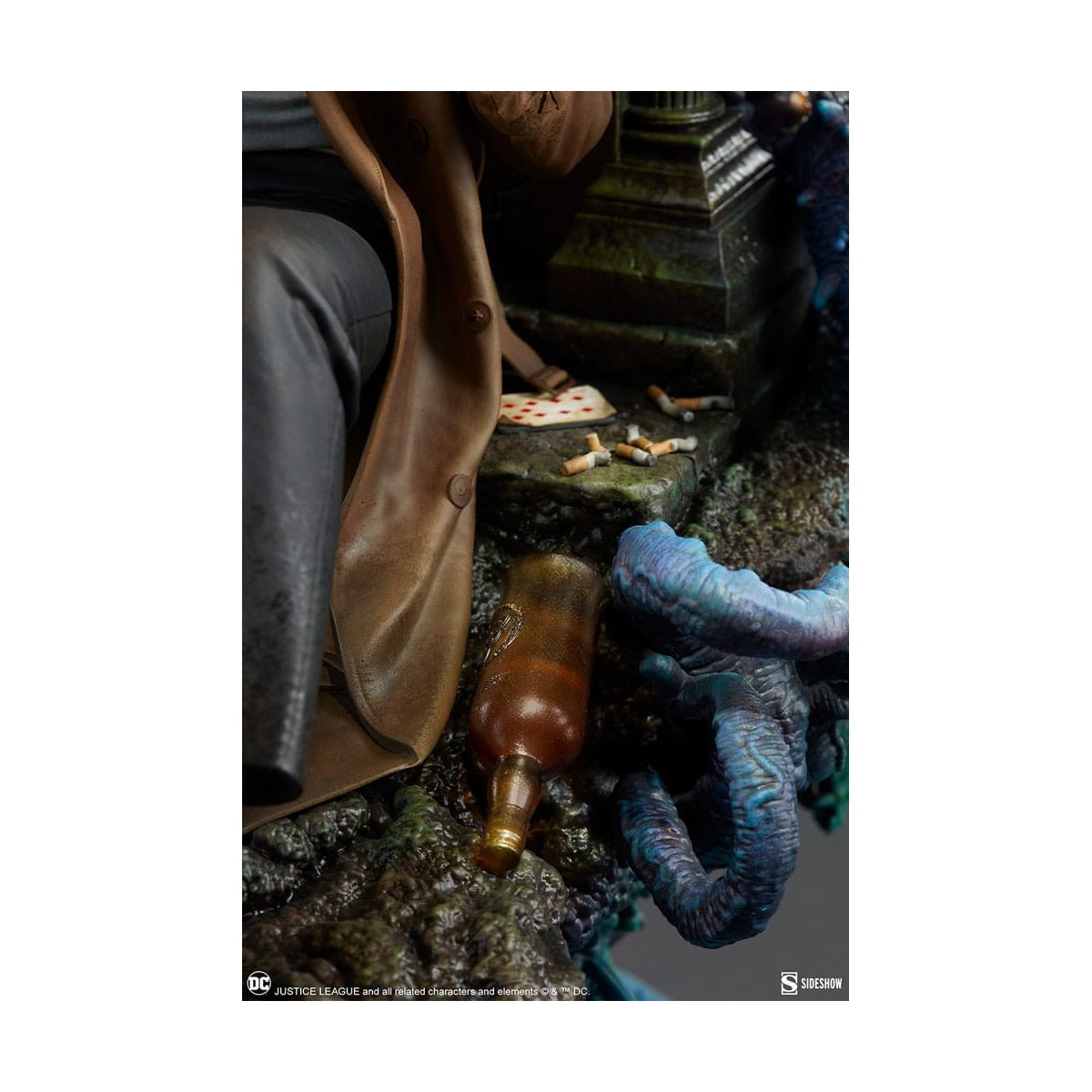 Sideshow - Dc Comics - John Constantine: Just Another Exorcism Hangover Premium Format 1/4