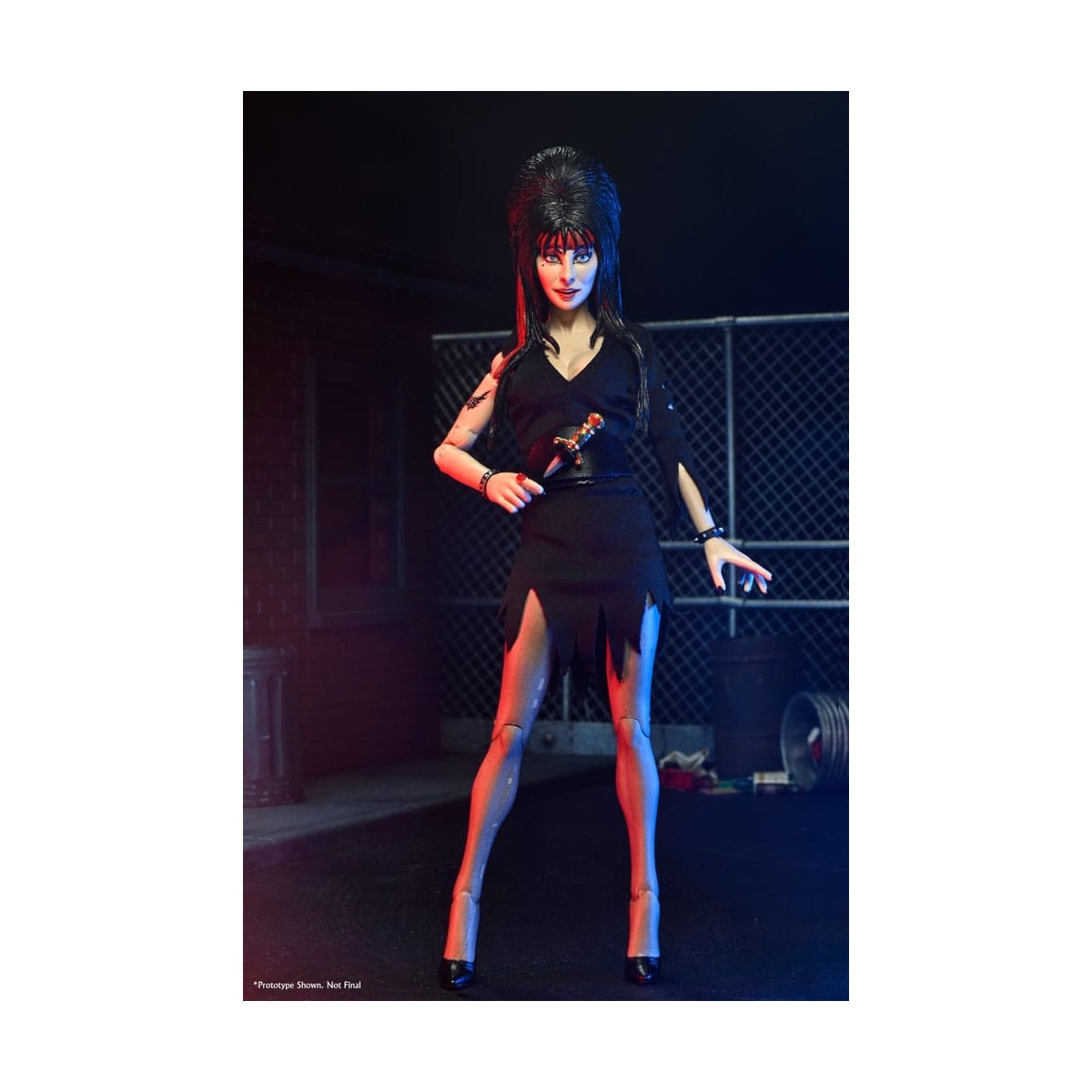 Neca - Elvira Mistress of the Dark - Commando Elvira - Retro Cloth