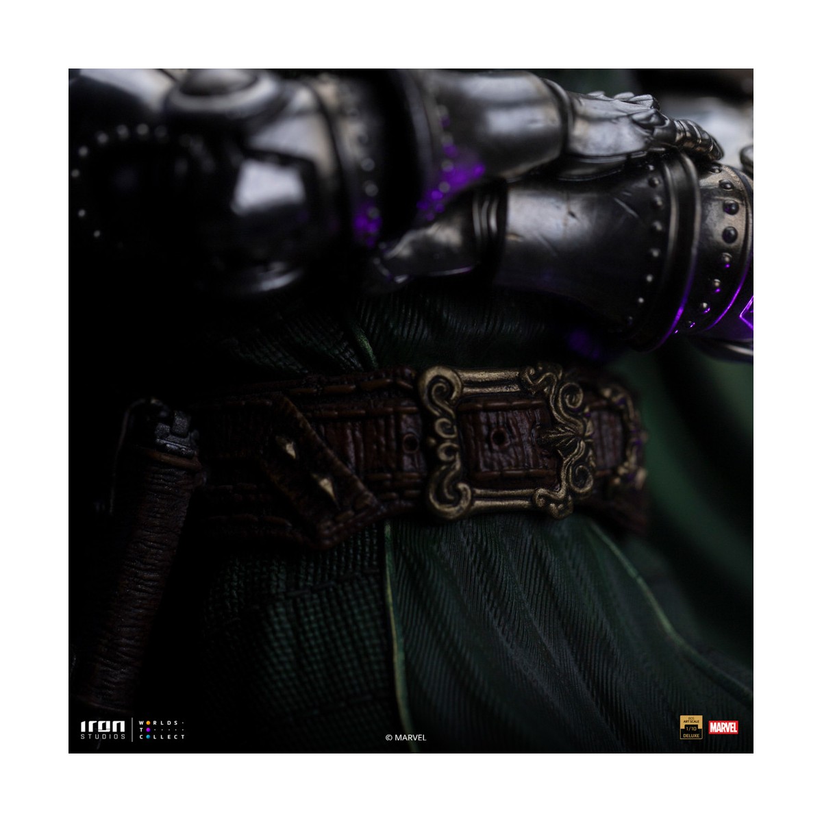 Iron Studios Marvel - DR. Doom 1/10 Deluxe Art Scale - Infinity Gauntlet Diorama