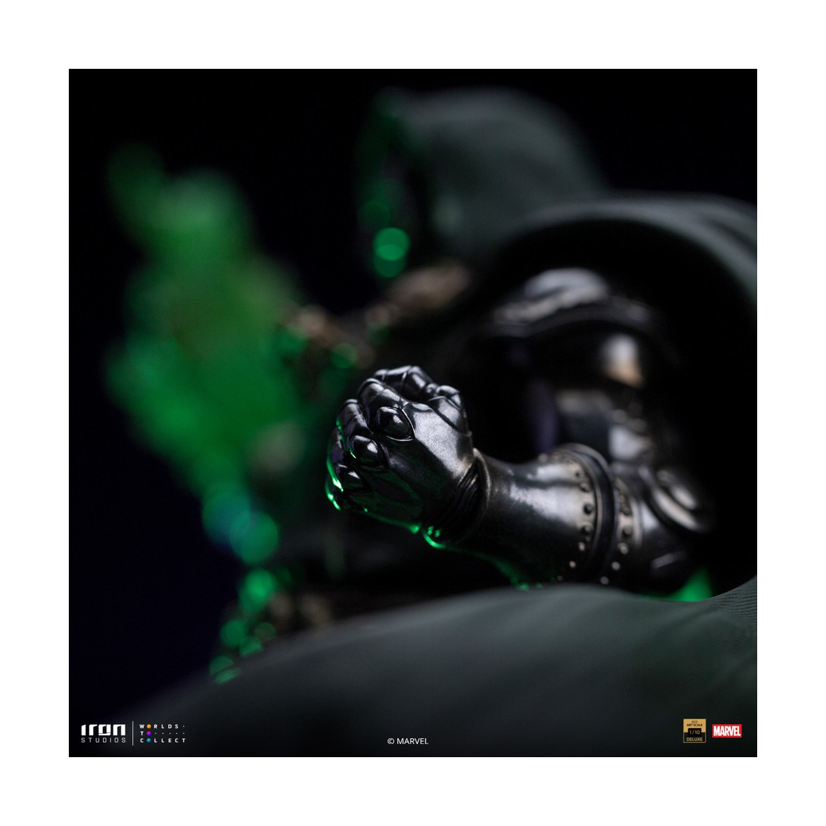 Iron Studios Marvel - DR. Doom 1/10 Deluxe Art Scale - Infinity Gauntlet Diorama