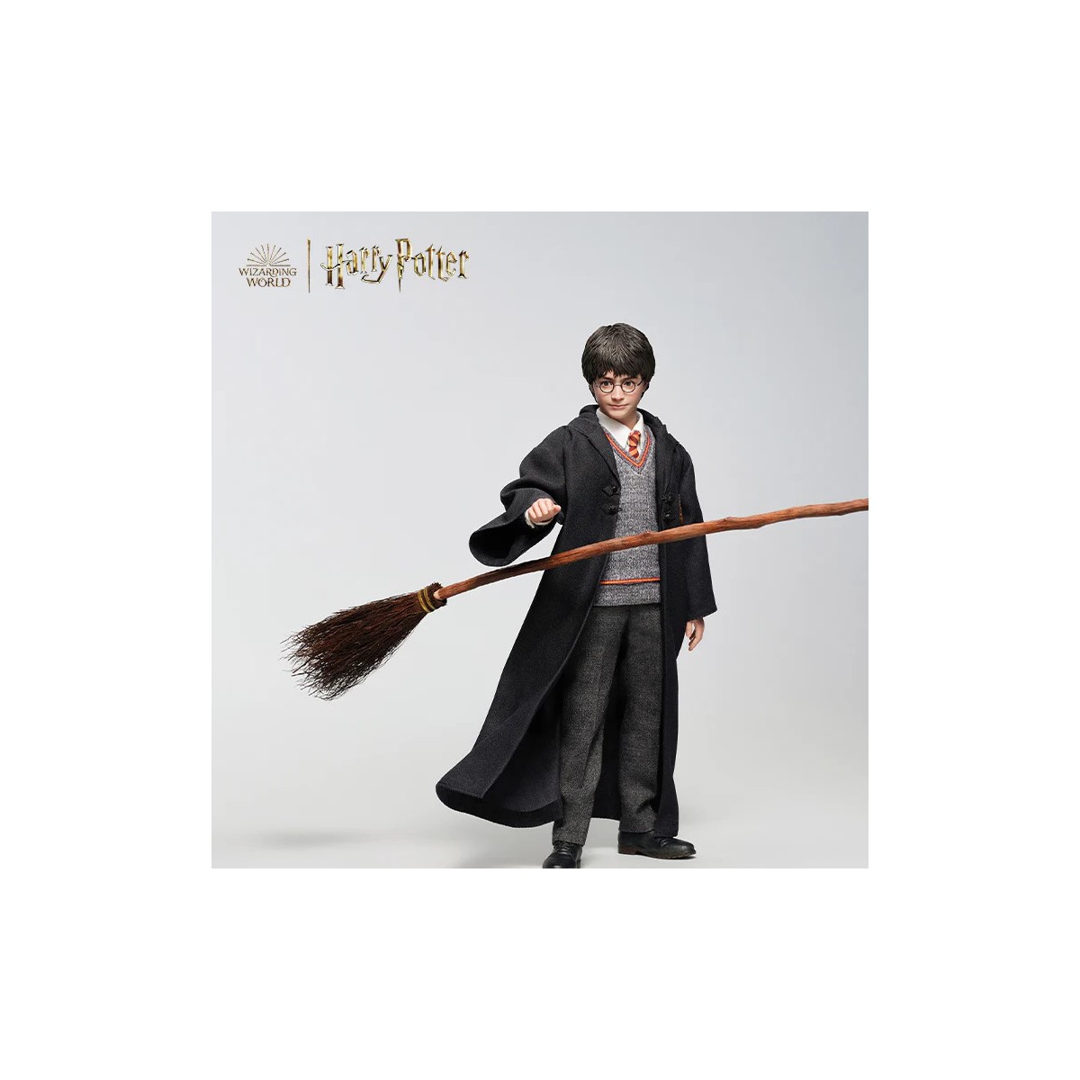 INART - Harry Potter 1/6 Scale Collectible Figure - Standard Version