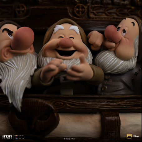 Iron Studios Disney Classics - Snow White and the Seven Dwarves Deluxe Art Scale 1/10