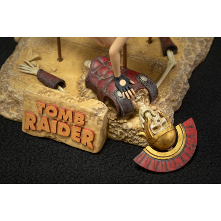 Dark Horse - Tomb Raider - Lara Croft Classic Era 1996