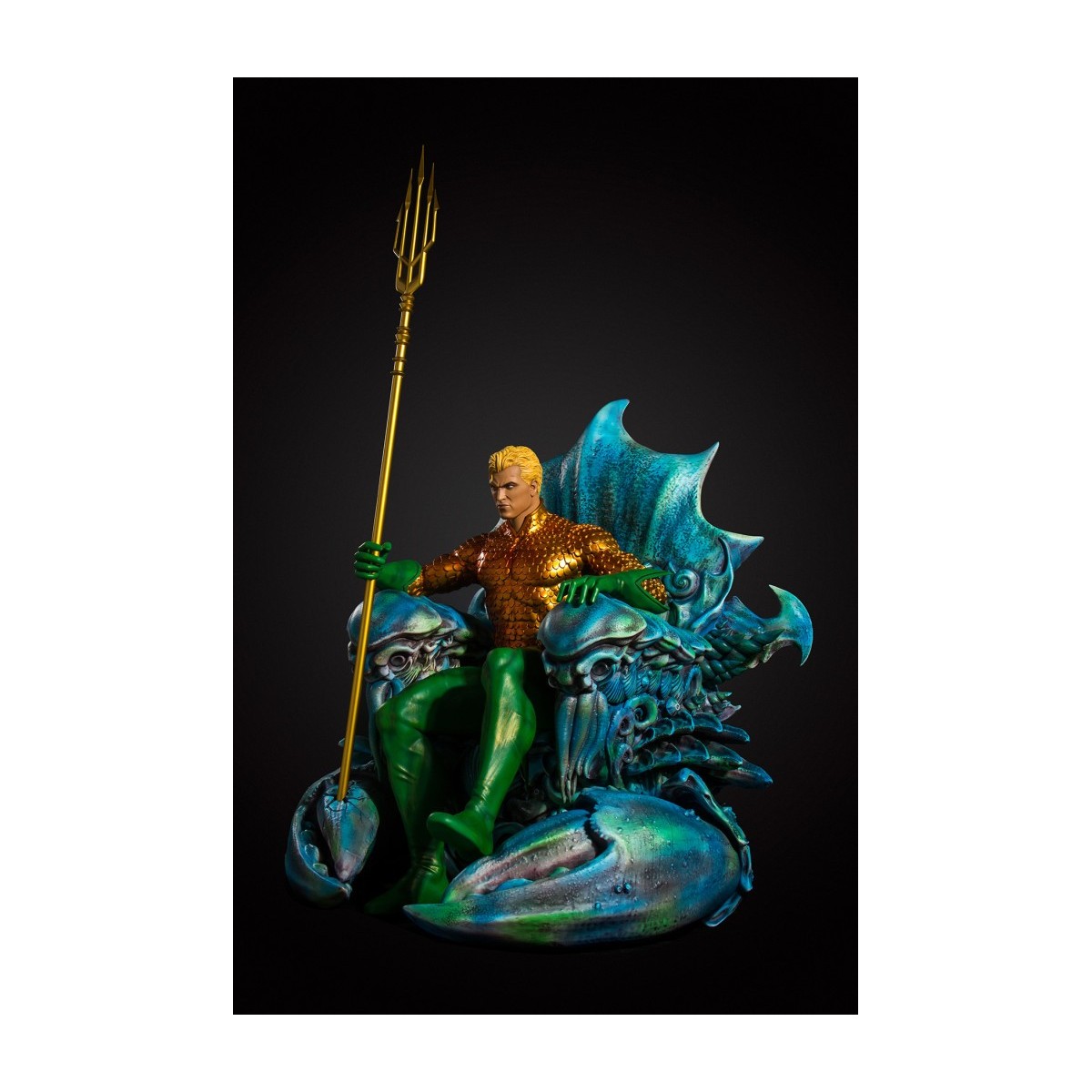 Imaginarium DC Statue Aquaman sur son trone 1/2