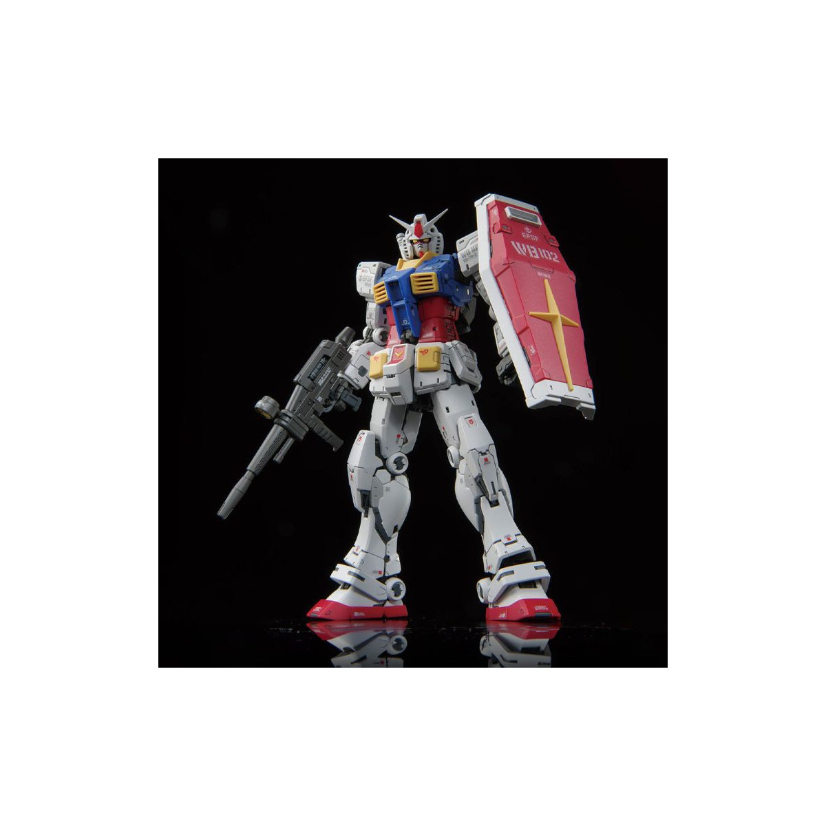 Bandai - Gunpla - 1/144 RG - RX-78-2 GUNDAM VER 2.0 - Mobile Suit Gundam