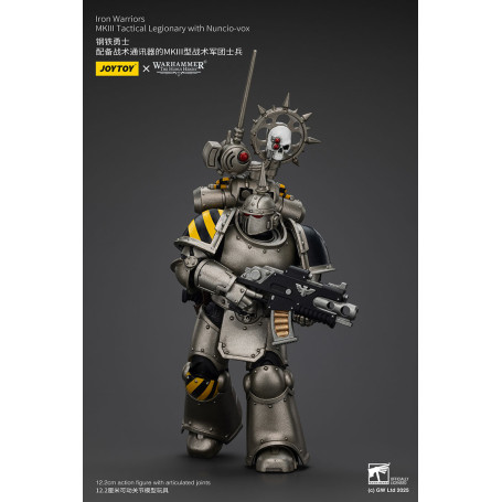 Joytoy - Warhammer - Iron Warriors Mk III Tactical Squad - Mk III Tactical Legionary mit Nuncio-vox