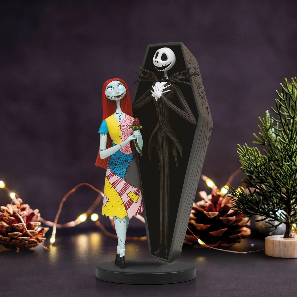 Enesco - Jack und Sally Sarg - Das seltsame Weihnachtsfest des Mr. Jack - Disney Showcase