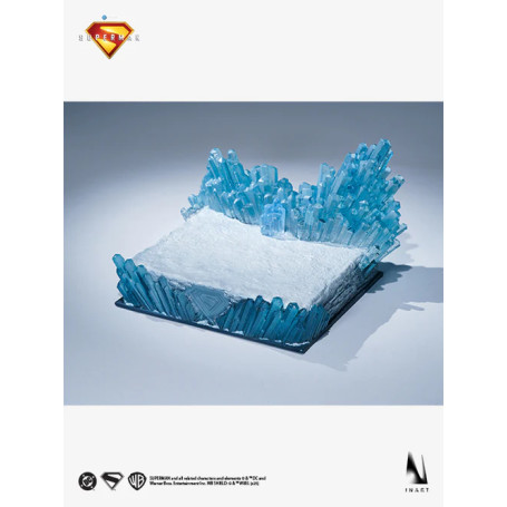 INART - Superman 1/6 Scale Collectible Figure - Superman (2025)