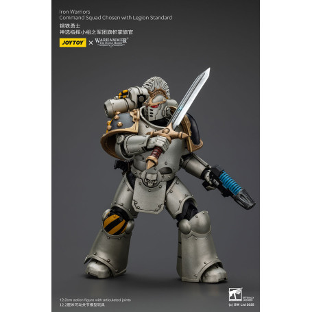 Joytoy - Warhammer - Iron Warriors Command Squad Chosen with Legion Standard