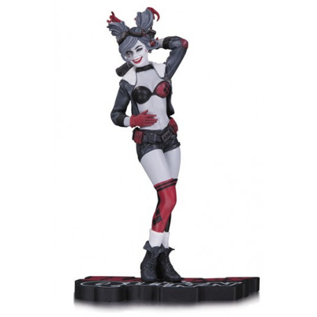 DC Direct  Red, White & Black statue Harley Quinn