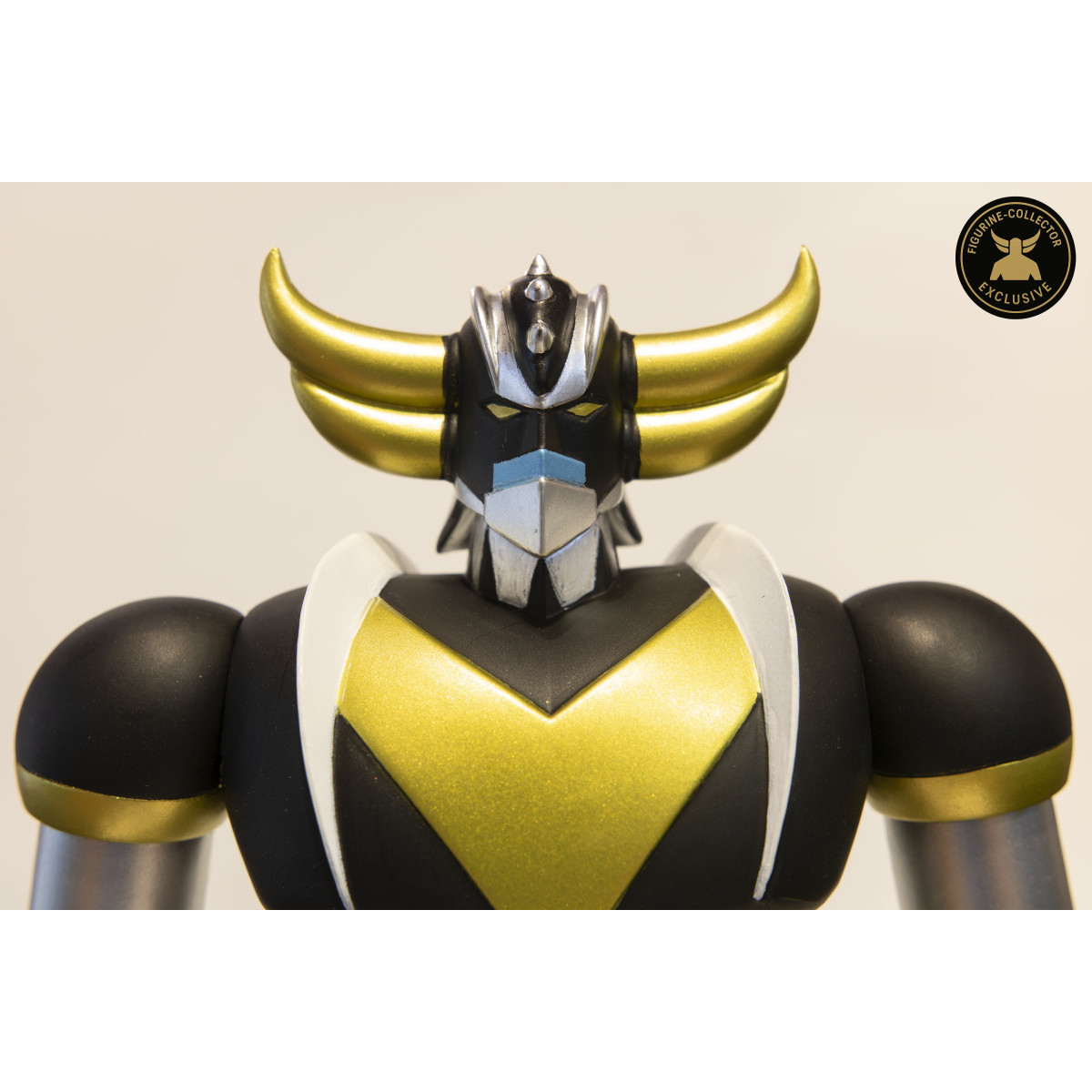 HL Pro - Grendizer Black & Gold Exclusive Figurine-Collector - Jumbo Machinder - Shogun Warrior Ufo Robot Grendizer
