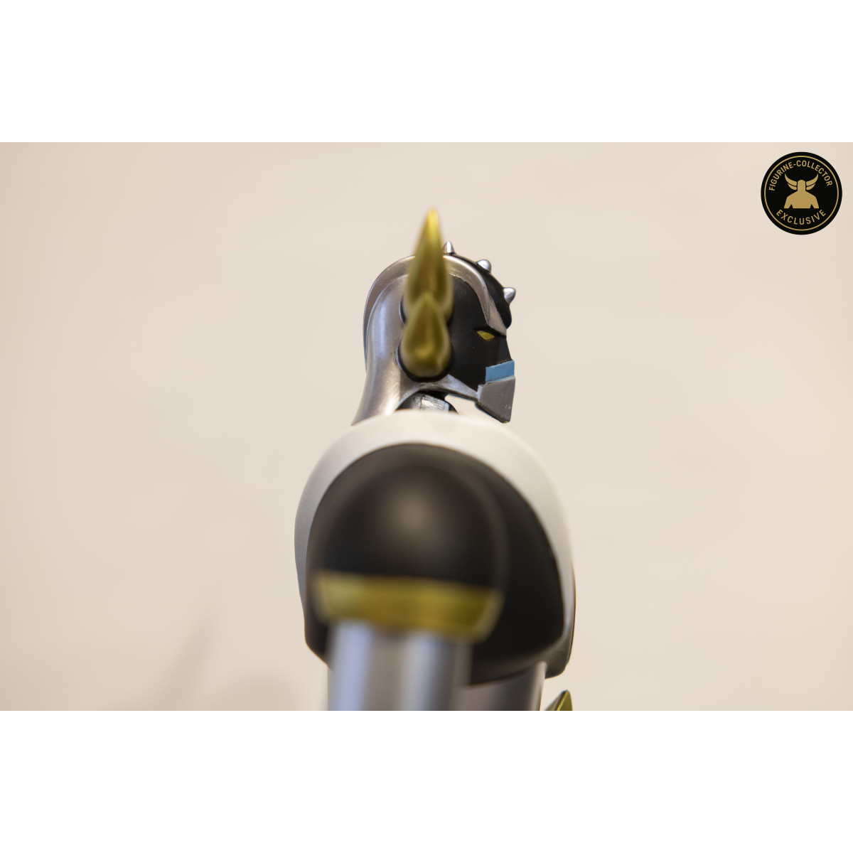 HL Pro - Grendizer Black & Gold Exclusive Figurine-Collector - Jumbo Machinder - Shogun Warrior Ufo Robot Grendizer
