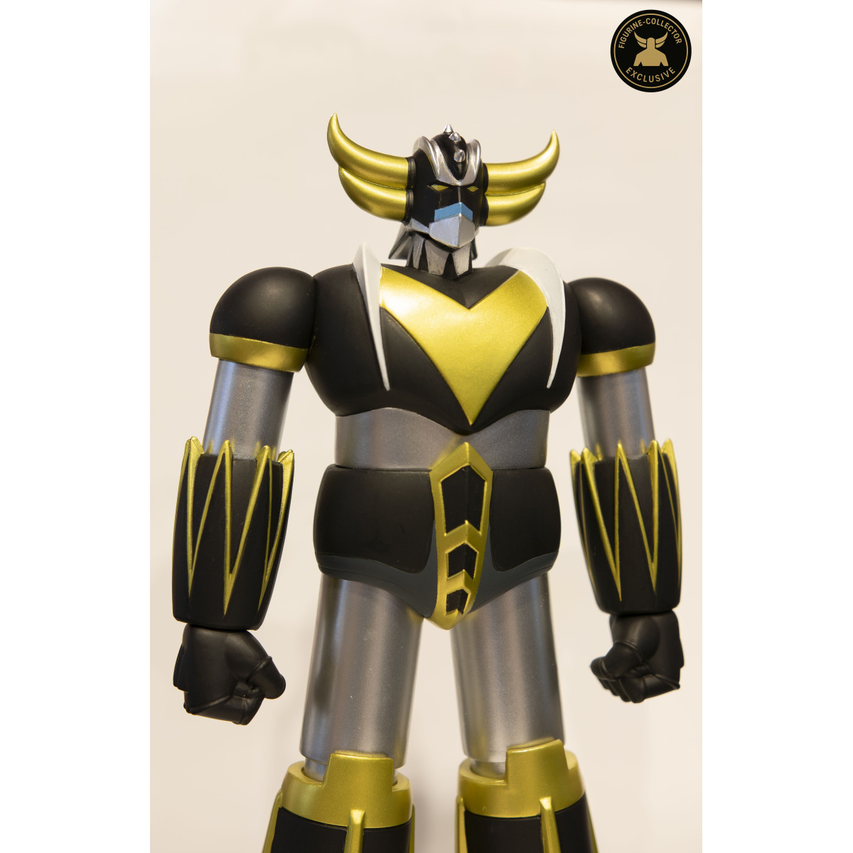 HL Pro - Grendizer Black & Gold Exclusive Figurine-Collector - Jumbo Machinder - Shogun Warrior Ufo Robot Grendizer