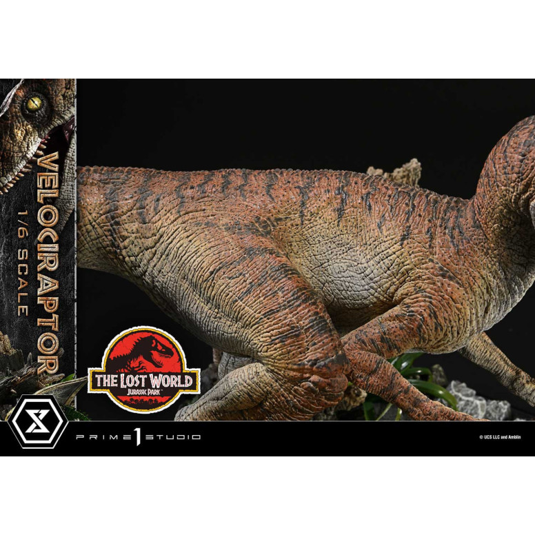 Prime 1 Studio - Jurassic Park II - Statue Legacy Museum Collection 1/6 Velociraptor Bonus Version 41 cm