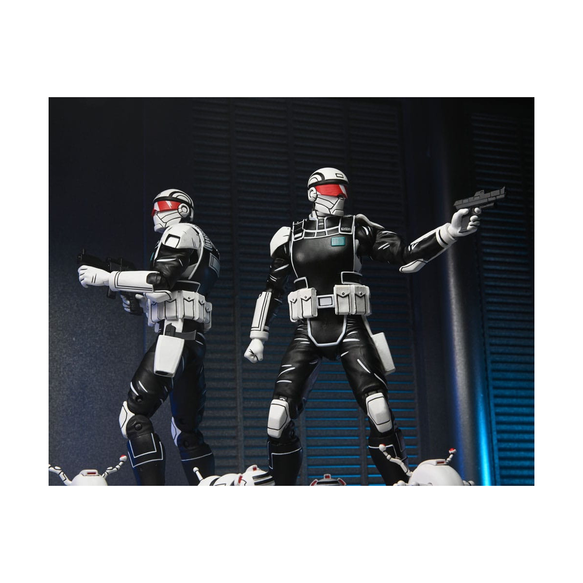NECA - IDW Comics - Synja Commando mit Mousers - Der letzte Ronin - TMNT