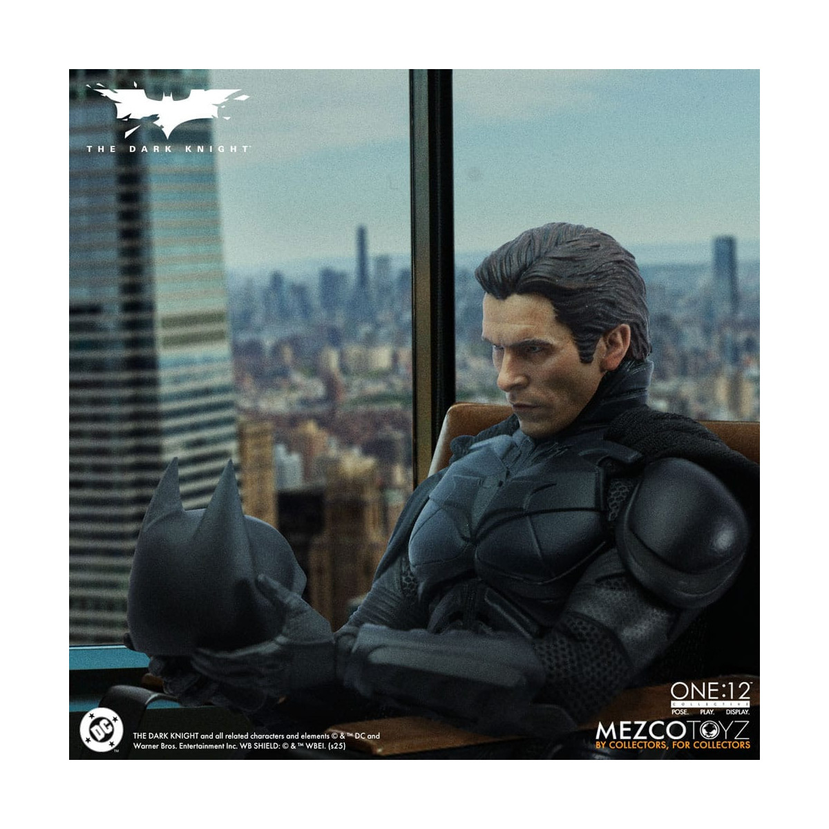 Mezco One 12 - Der dunkle Ritter - BATMAN - DC Comics