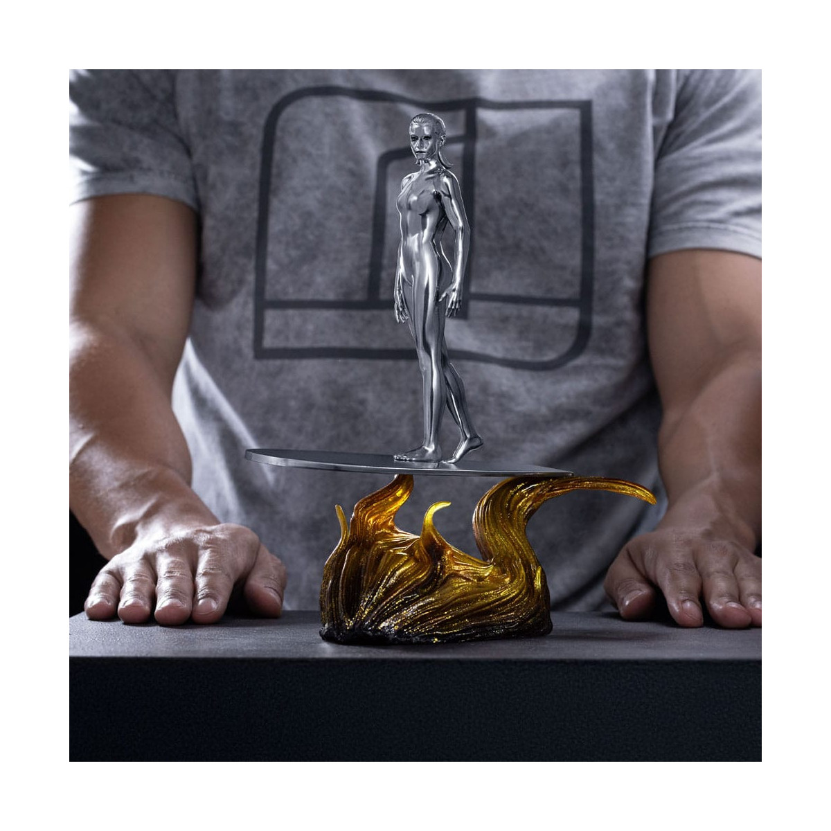 Iron Studios - Marvel Fantastic 4 - Silver Surfer Kunst Maßstab 1/10