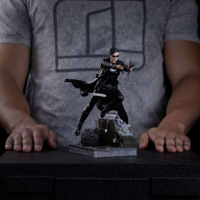 Iron Studios Matrix - TRINITY Kunstmaßstab 1/10