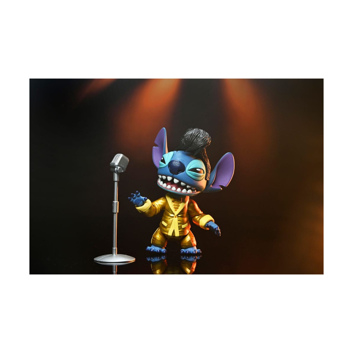 Neca Disney Lilo & Stitch - Ultimativer Goldanzug Elvis Stitch