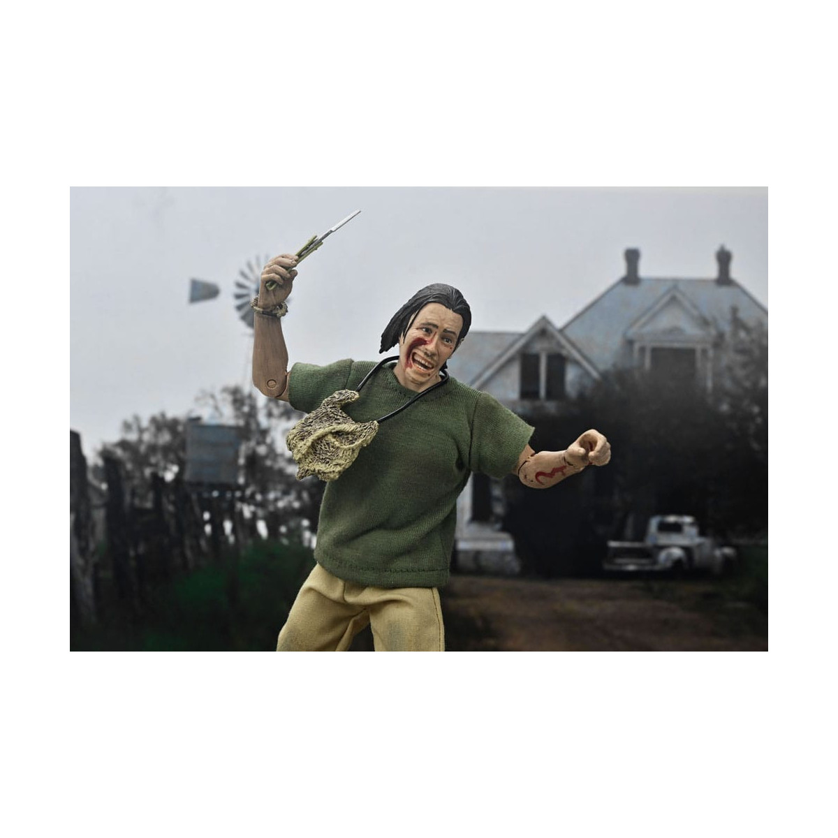 Neca Texas Chainsaw Massacre - The Hitchhiker 50. Jahrestag gekleidet