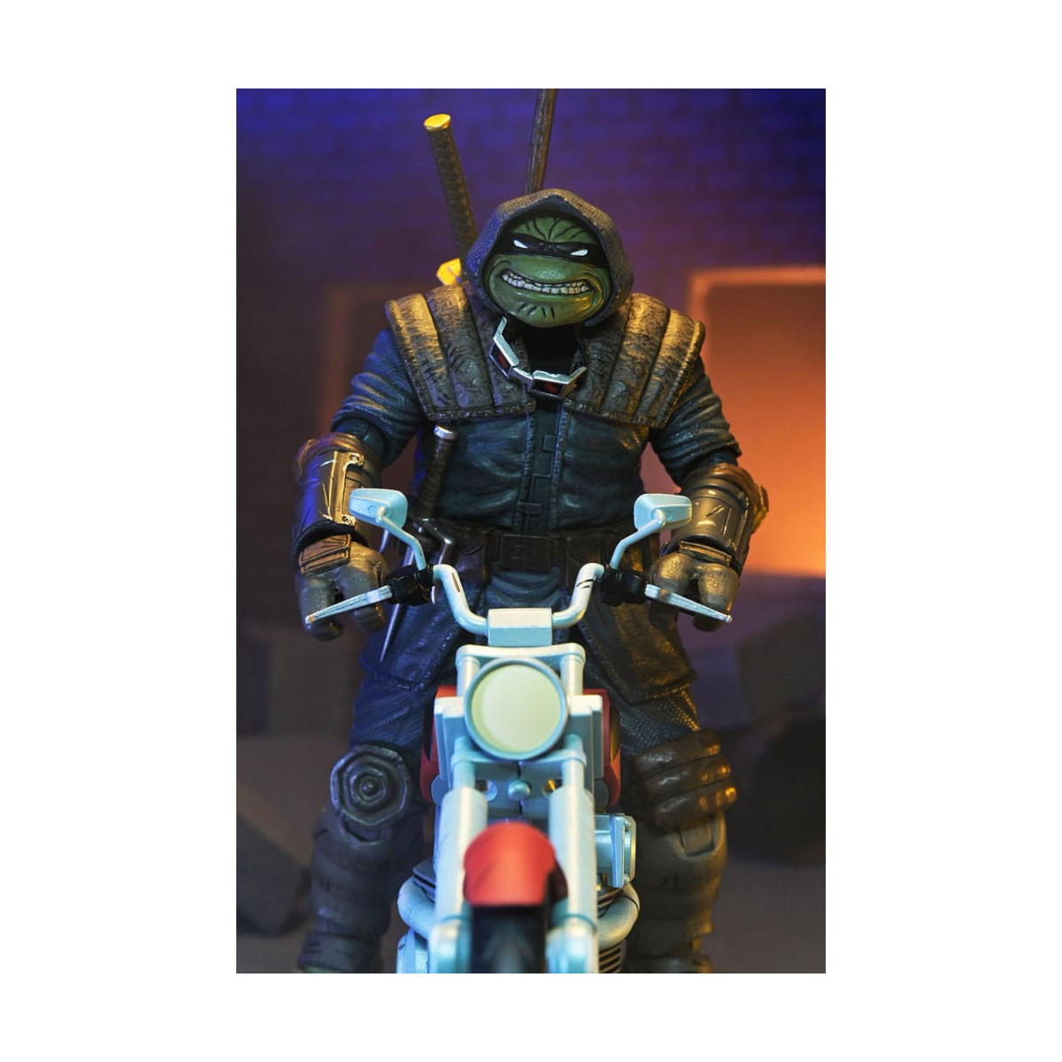 NECA - IDW Comics - Casey Marie mit Last Ronin Motorrad - The Last Ronin The Lost Years- TMNT