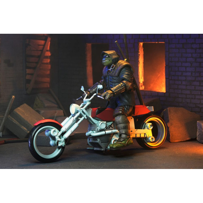 NECA - IDW Comics - Casey Marie mit Last Ronin Motorrad - The Last Ronin The Lost Years- TMNT