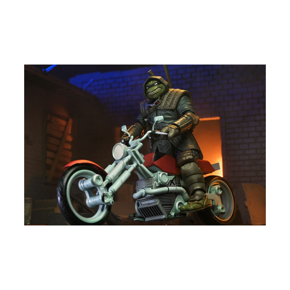 NECA - IDW Comics - Casey Marie mit Last Ronin Motorrad - The Last Ronin The Lost Years- TMNT