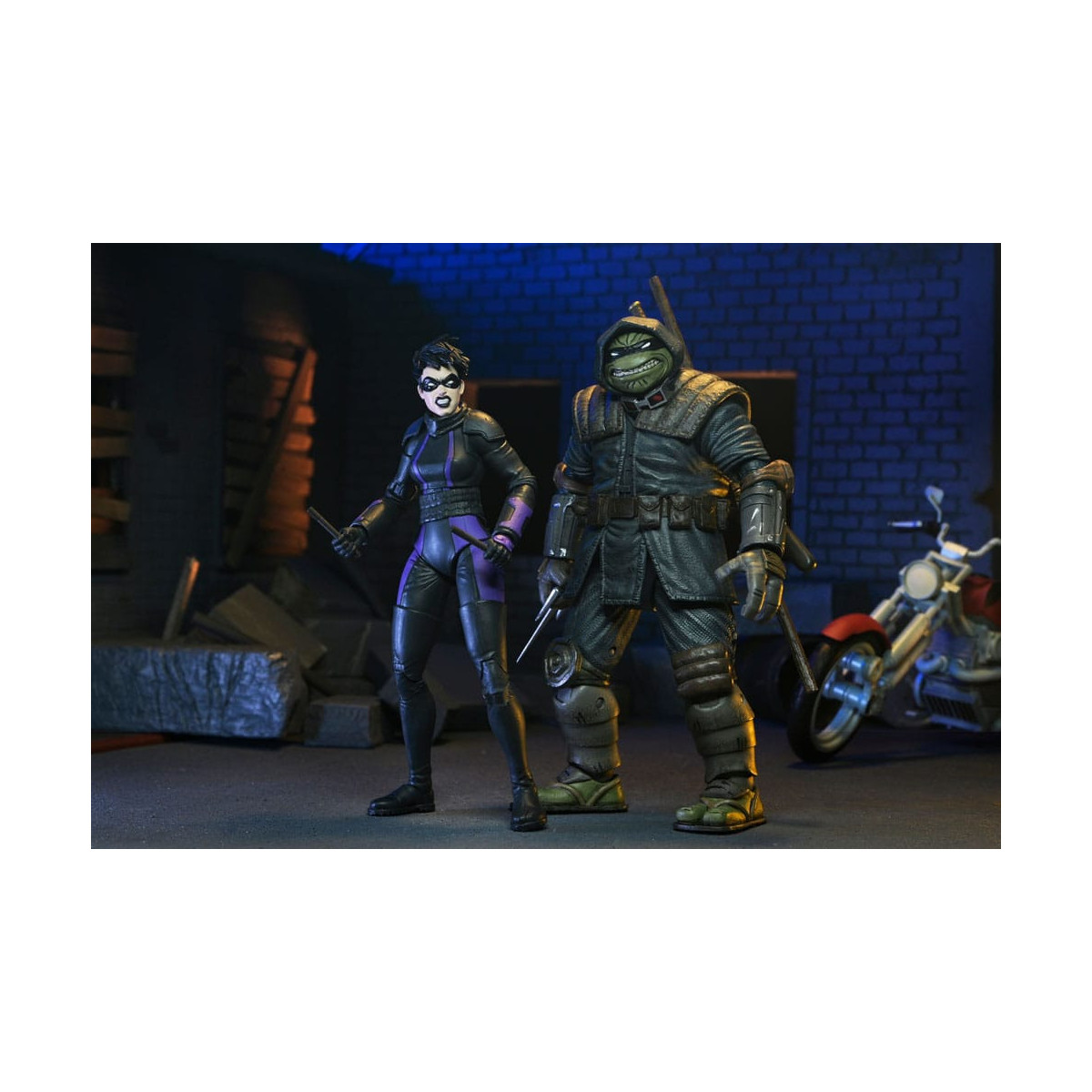 NECA - IDW Comics - Casey Marie mit Last Ronin Motorrad - The Last Ronin The Lost Years- TMNT