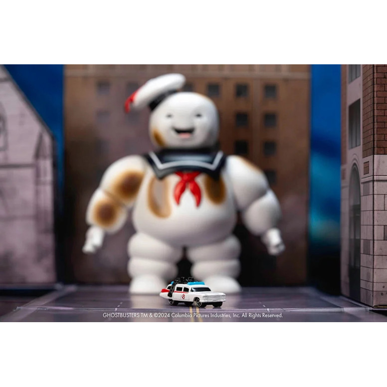 Jada Toys - Ghostbusters Stay Puft Marshmallow Mann mit Cadillac Ecto-1 - Nano Scene 1/64