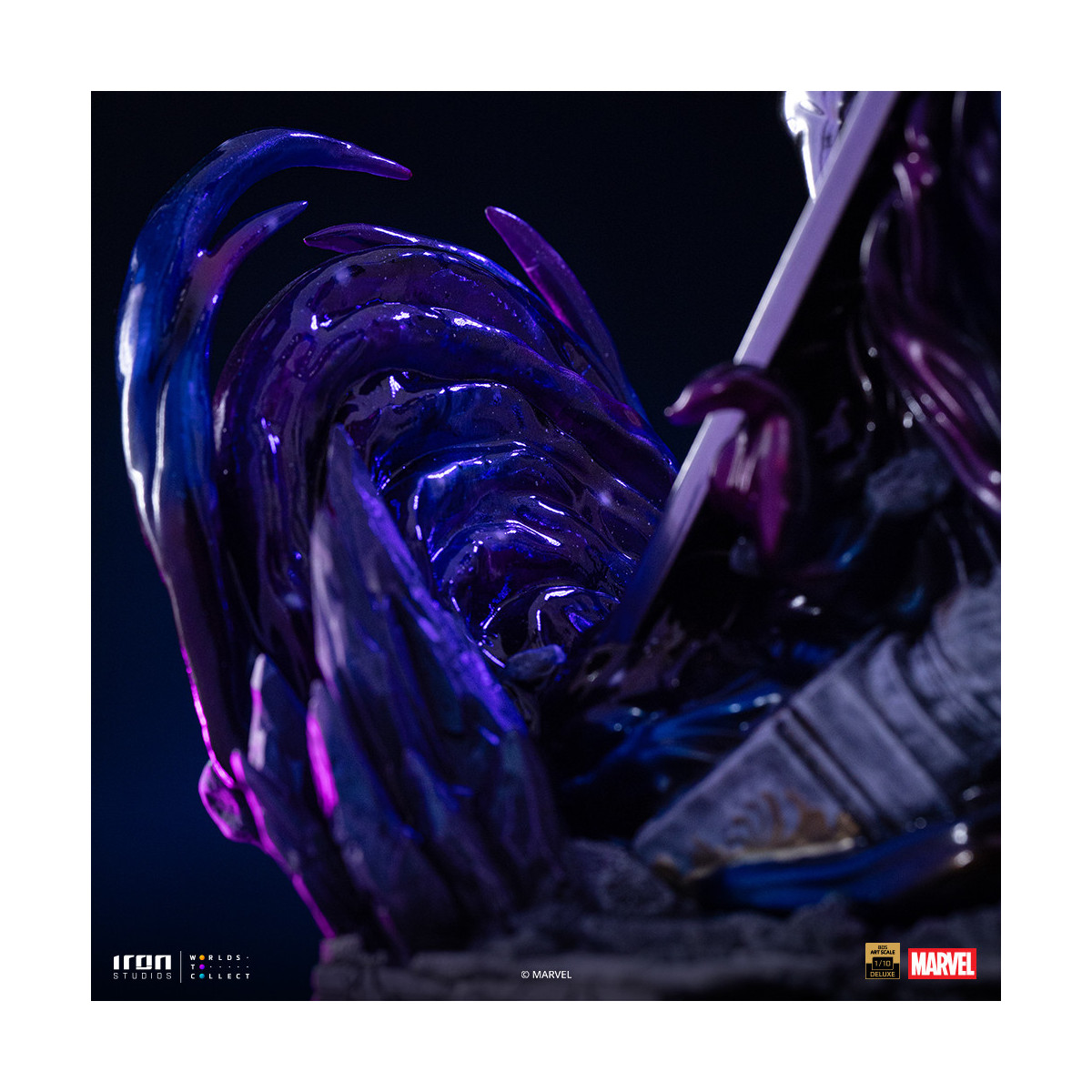 Iron Studios Marvel - Silver Surfer Deluxe Art Scale 1/10 - Infinity Gauntlet Diorama