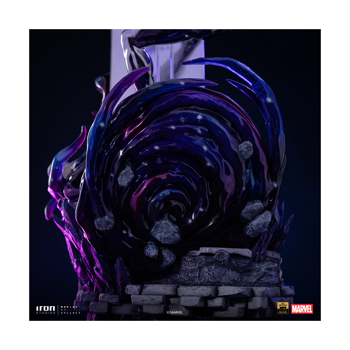 Iron Studios Marvel - Silver Surfer Deluxe Art Scale 1/10 - Infinity Gauntlet Diorama
