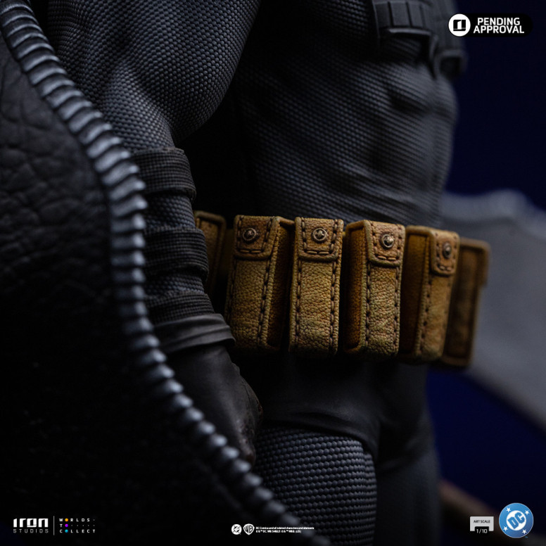 Iron Studios - DC Comics - Absolute Batman Art Scale Art Scale 1/10
