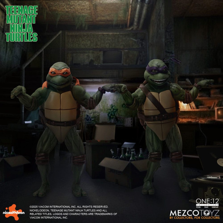 Mezco One 12 - Teenage Mutant Ninja Turtles (1990 Movie) Set bestehend aus 4 Figuren - - Teenage Mutant Ninja Turtles