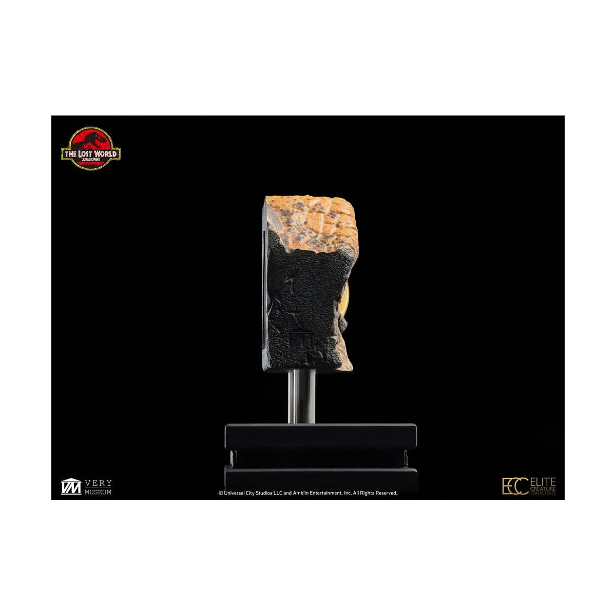 Toynami ECC Elite Creature Collectibles - Male Velociraptor Eye Prop - The Lost World: Jurassic Park