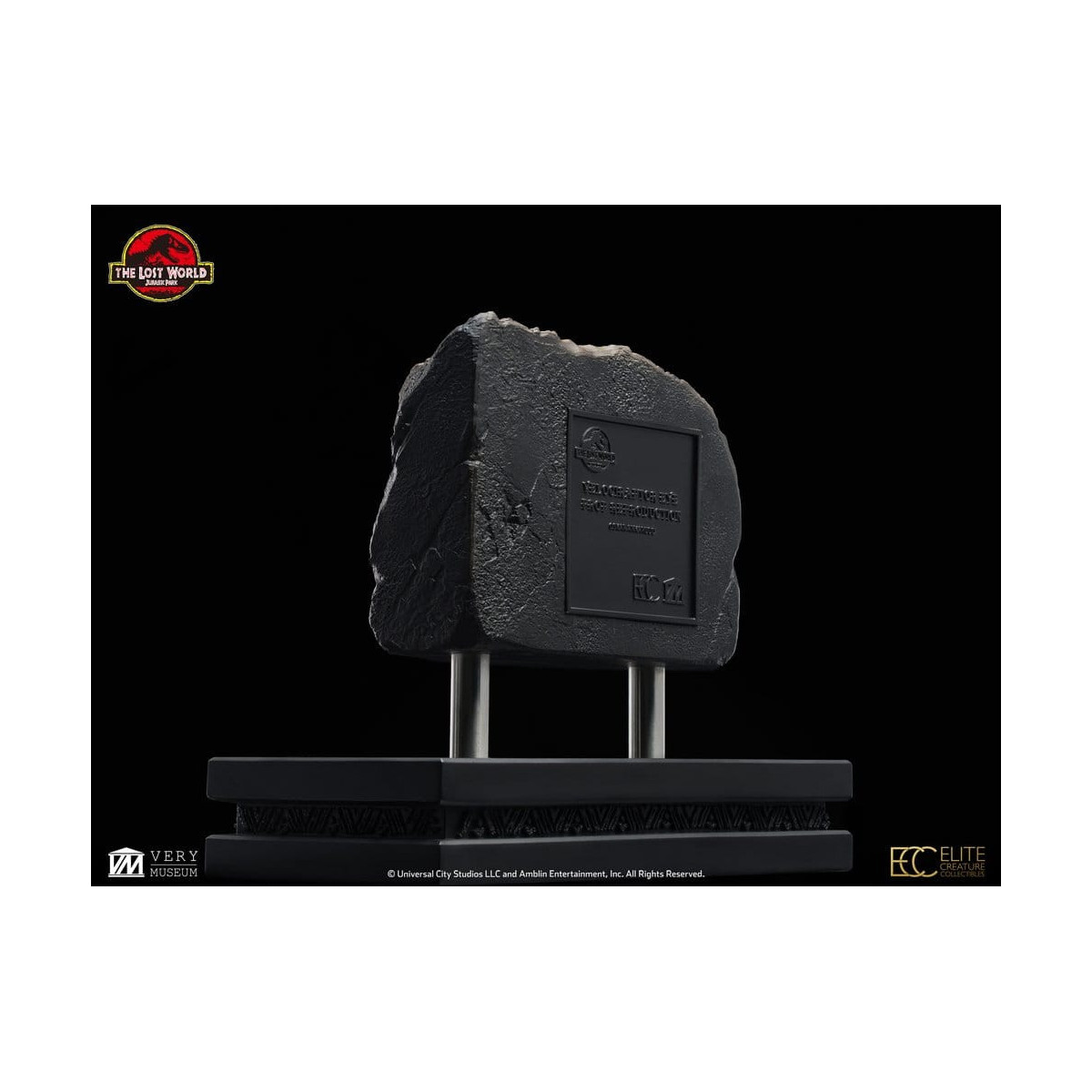 Toynami ECC Elite Creature Collectibles - Male Velociraptor Eye Prop - The Lost World: Jurassic Park